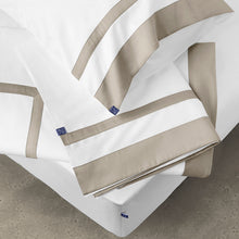 Load image into Gallery viewer, beige